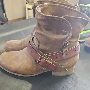 Jellypop Tan Ankle Boots with Buckle